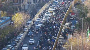 অর্থনৈতিক সংকটে জনরোষে উত্তাল ইরান, সংঘর্ষে নিহত ৬