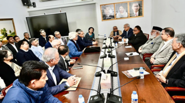 গুলশানে তারেক রহমান–শীর্ষ ব্যবসায়ীদের বৈঠক