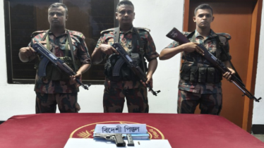 বেনাপোল সীমান্তে বিদেশী পিস্তল ও গুলি উদ্ধার