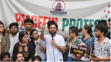 শিক্ষামন্ত্রীর পদত্যাগে মোদি সরকারকে ২৪ ঘণ্টার আল্টিমেটাম