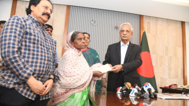 ভাইরাল শিল্পী লাইলী বাউলের পাশে সংস্কৃতি মন্ত্রণালয়
