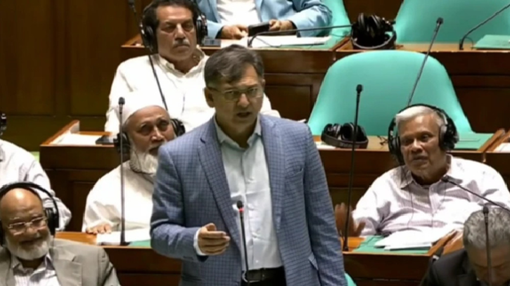 মায়ানমার সীমান্তে কাঁটাতারের বেড়া নির্মাণ হবে: স্বরাষ্ট্রমন্ত্রী