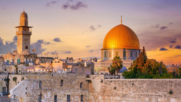 আল আকসা মসজিদে জুমার নামাজে নিষেধাজ্ঞা দিলো ইসরায়েল