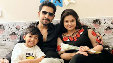 স্ত্রীর মৃত্যুর ঘটনায় মুখ খুললেন জাহের আলভী