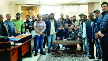 ইরানে আটকে পড়া ১৮৬ বাংলা‌দে‌শি‌ পৌঁছেছেন আজারবাইজানে