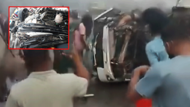 বগুড়ায় মাইক্রোবাস বিস্ফোরণে চালকসহ নিহত ৩