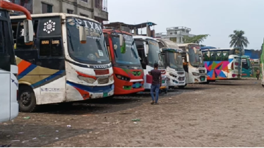 চাঁদাবাজির অভিযোগে বরিশাল-ঝালকাঠি রুটে বাস চলাচল বন্ধ