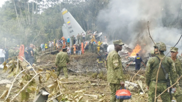 কলম্বিয়ায় উড্ডয়নের পর সামরিক বিমান বিধ্বস্ত, নিহত ৬৬