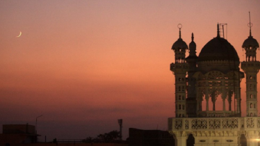 চাঁদ দেখা না যাওয়ায় শনিবার ঈদ
