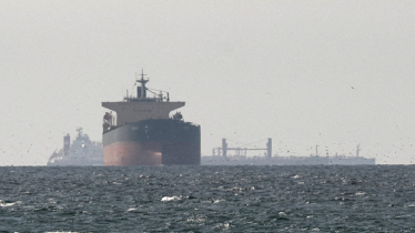 পারমাণবিক স্থাপনায় হামলা হলেই হরমুজ বন্ধ— ইরানের কড়া হুঁশিয়ারি পারমাণবিক স্থাপনায় হামলা হলেই হরমুজ বন্ধ— ইরানের কড়া হুঁশিয়ারি