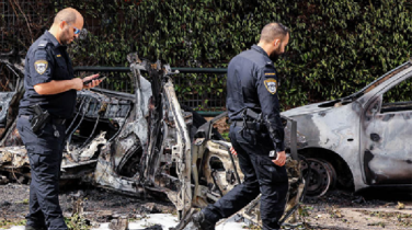 ইসরায়েলের পুলিশ সদর দফতর ও স্যাটেলাইট কেন্দ্র গুড়িয়ে দিলো ইরান ইসরায়েলের পুলিশ সদর দফতর ও স্যাটেলাইট কেন্দ্র গুড়িয়ে দিলো ইরান