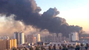 মধ্যপ্রাচ্যের বৃহত্তম মার্কিন ঘাঁটিতে ক্ষেপণাস্ত্র হামলা ইরানের মধ্যপ্রাচ্যের বৃহত্তম মার্কিন ঘাঁটিতে ক্ষেপণাস্ত্র হামলা ইরানের