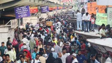 সদরঘাটে লঞ্চে উঠতে গিয়ে দুজনের মৃত্যু, নিখোঁজ ৩