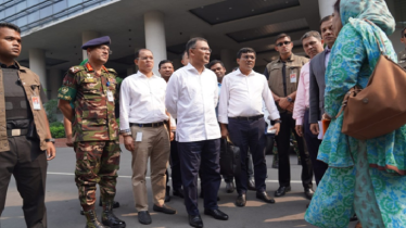 আকস্মিক সাক্ষাতে পদোন্নতিবঞ্চিত চিকিৎসকদের কথা শুনলেন প্রধানমন্ত্রী