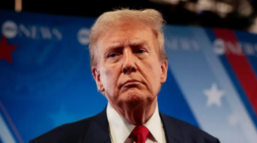 নিজের গড়া ‘যুদ্ধ-ফাঁদে’ আটকা পড়েছেন ট্রাম্প! নিজের গড়া ‘যুদ্ধ-ফাঁদে’ আটকা পড়েছেন ট্রাম্প!