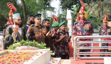 বীরশ্রেষ্ঠ নূর মোহাম্মদের সমাধিসৌধে বিজিবি‘র পুষ্পস্তবক অর্পন