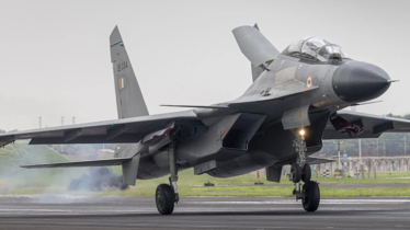 মাঝ আকাশে উধাও ভারতের যুদ্ধবিমান