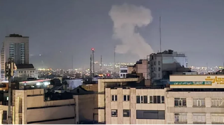 হামলা স্থগিতের পর ইরানজুড়ে যুক্তরাষ্ট্র-ইসরায়েলের ব্যাপক আঘাত