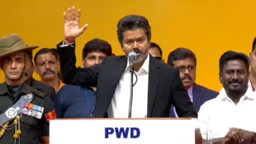 সিনেমার নায়ক থেকে তামিলনাড়ুর মুখ্যমন্ত্রী, শপথ নিলেন বিজয়