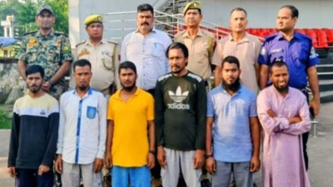 ভারতে পাচার হওয়া ৬ বাংলাদেশি দেশে ফিরলেন ভারতে পাচার হওয়া ৬ বাংলাদেশি দেশে ফিরলেন