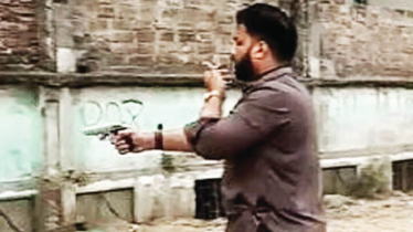 আত্মরক্ষায় অস্ত্র উঁচিয়েছিলেন, দাবি ইশরাকের