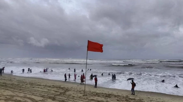 লঘুচাপের প্রভাবে ঝড়ো হাওয়ার আশঙ্কা, ৩ নম্বর সতর্কসংকেত
