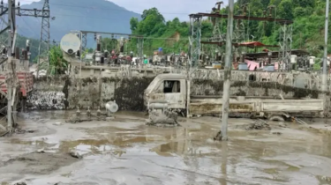 বন্যায় বন্ধ নেপালের বিদ্যুৎ রফতানি, সংকটে বাংলাদেশ বন্যায় বন্ধ নেপালের বিদ্যুৎ রফতানি, সংকটে বাংলাদেশ