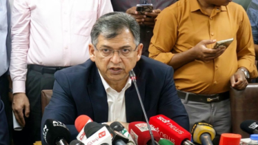 দুর্গাপূজায় ৫ দিন ছুটি, মণ্ডপে ২৪ ঘণ্টা নজরদারি: স্বরাষ্ট্রমন্ত্রী দুর্গাপূজায় ৫ দিন ছুটি, মণ্ডপে ২৪ ঘণ্টা নজরদারি: স্বরাষ্ট্রমন্ত্রী